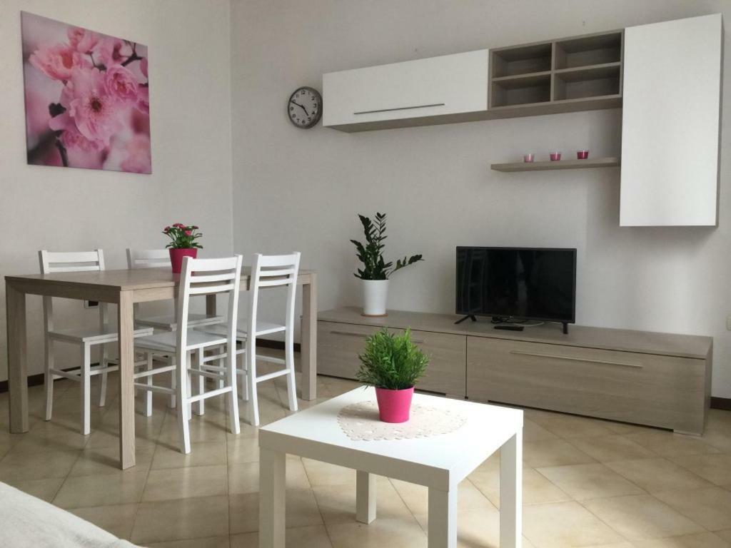 Apartamento La Casa Di Clara Rímini Exterior foto